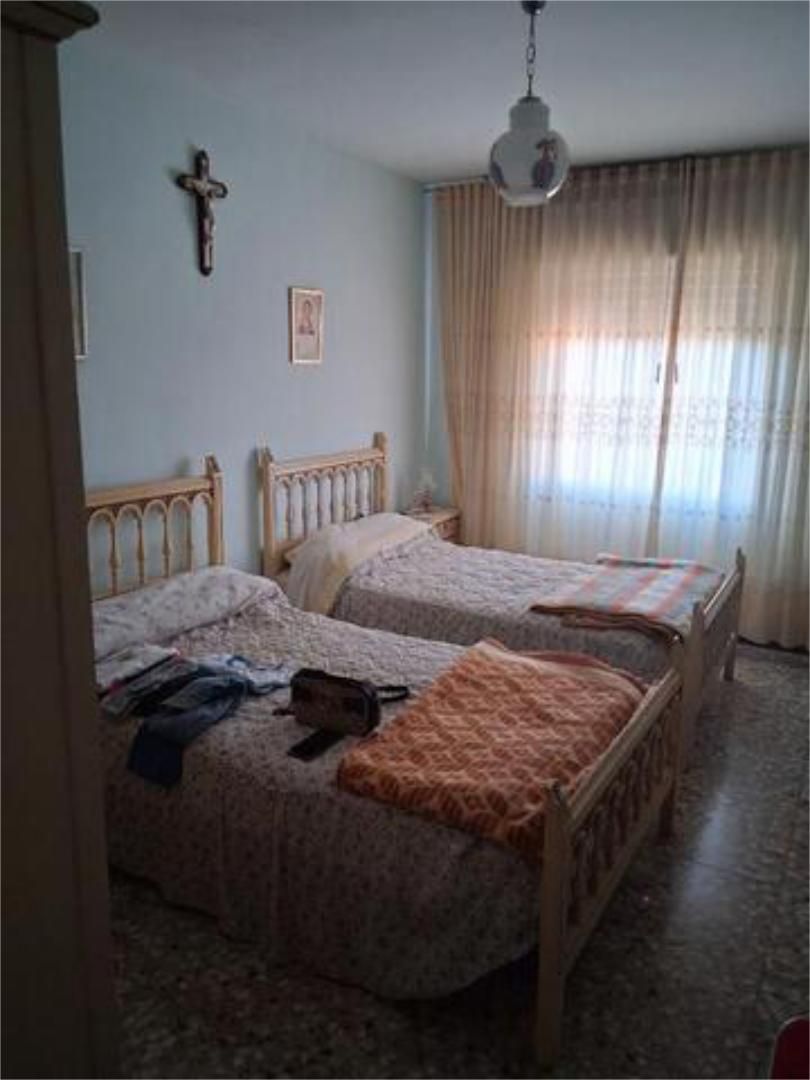 Habitación de Piso en venta en Dos Torres con Terraza y Amueblado