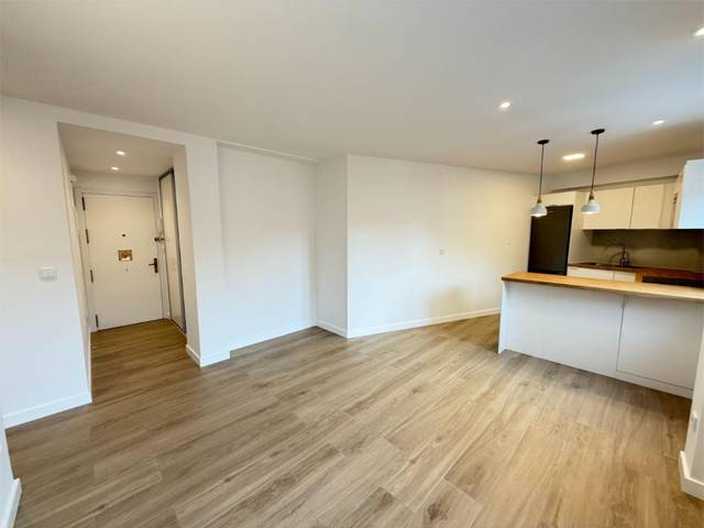 Piso en Alquiler en Calle del Pico Cejo, 1 en Numancia