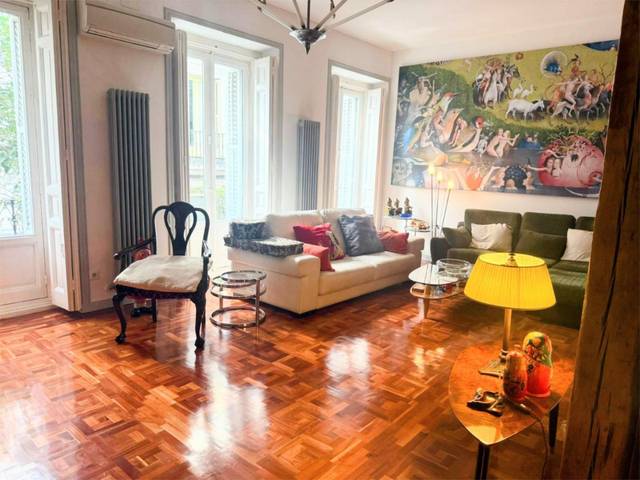 Piso en Venta en Calle de Luis Vélez de Guevara, 2 en Embajadores - Lavapiés