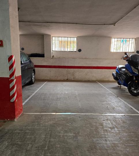 Photo 2 of Garage to rent in Calle Alcazaba, 6, Poniente, Granada