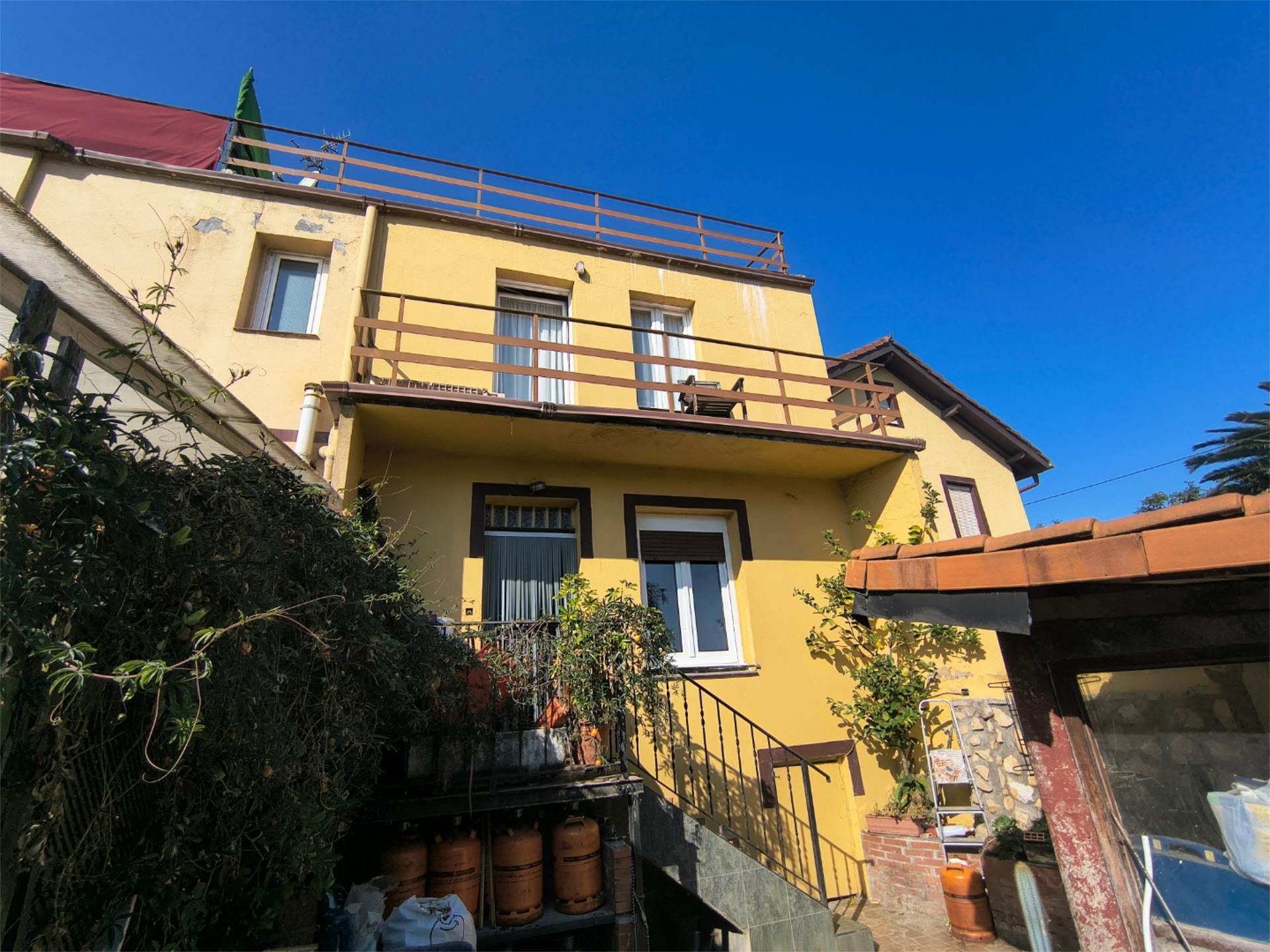 Vista exterior de Piso en venta en Bilbao  con Calefacción, Jardín privado y Parquet