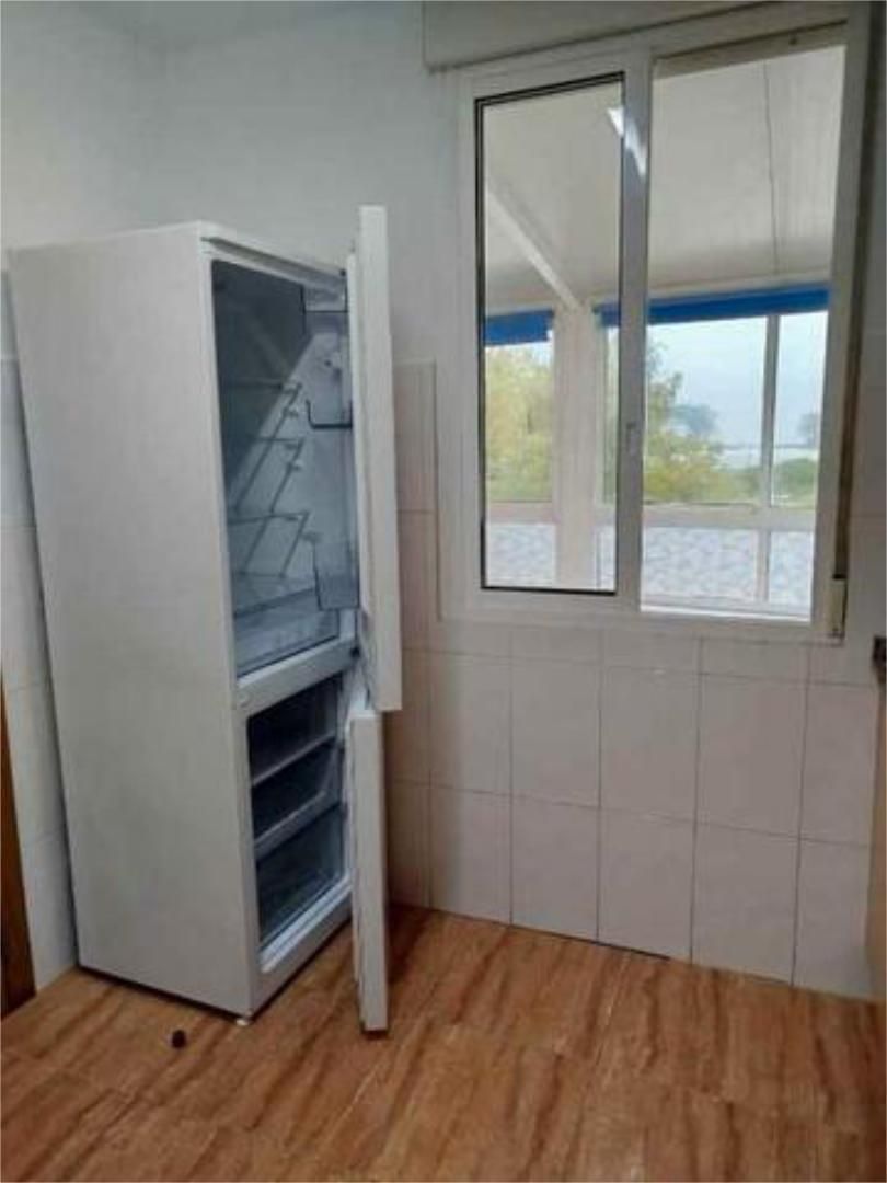 Kitchen of Flat to rent in Redondela