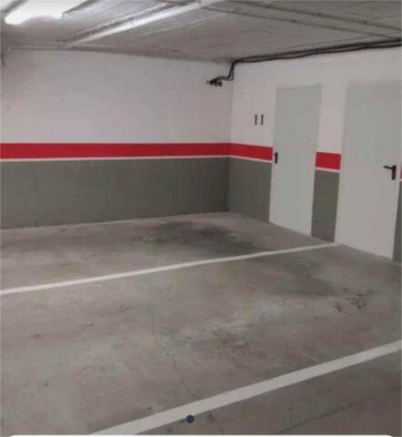 Garaje en Alquiler en Almacelles