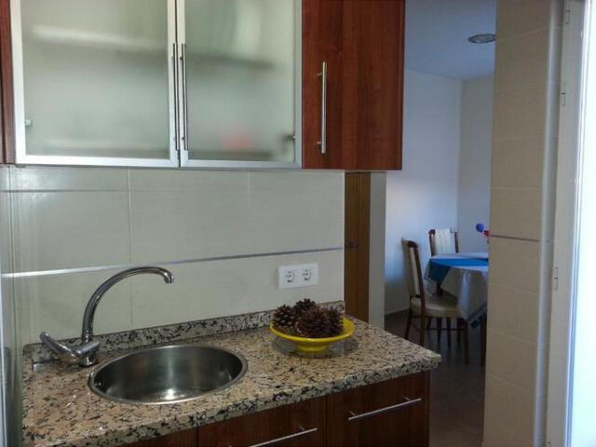 Flat to rent in Alba de Tormes Kitchen of Flat to rent in Alba de Tormes  with Heating, Terrace and Furnished