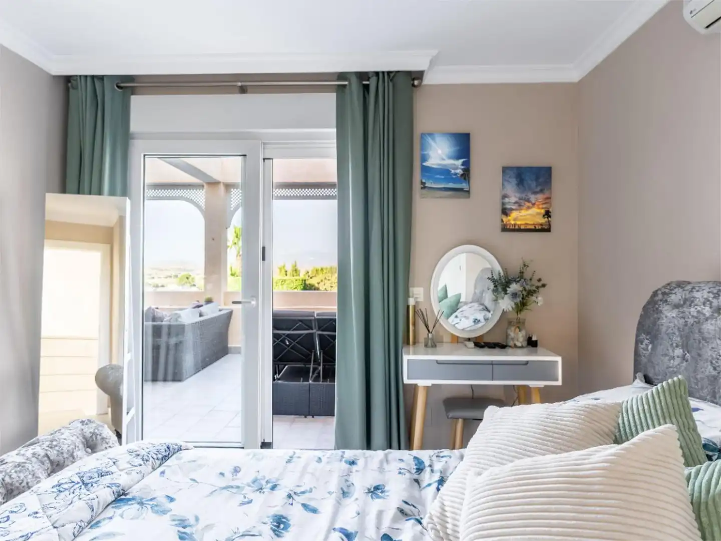 Habitación de Piso en venta en Garrucha con Aire acondicionado, Calefacción y Jardín privado