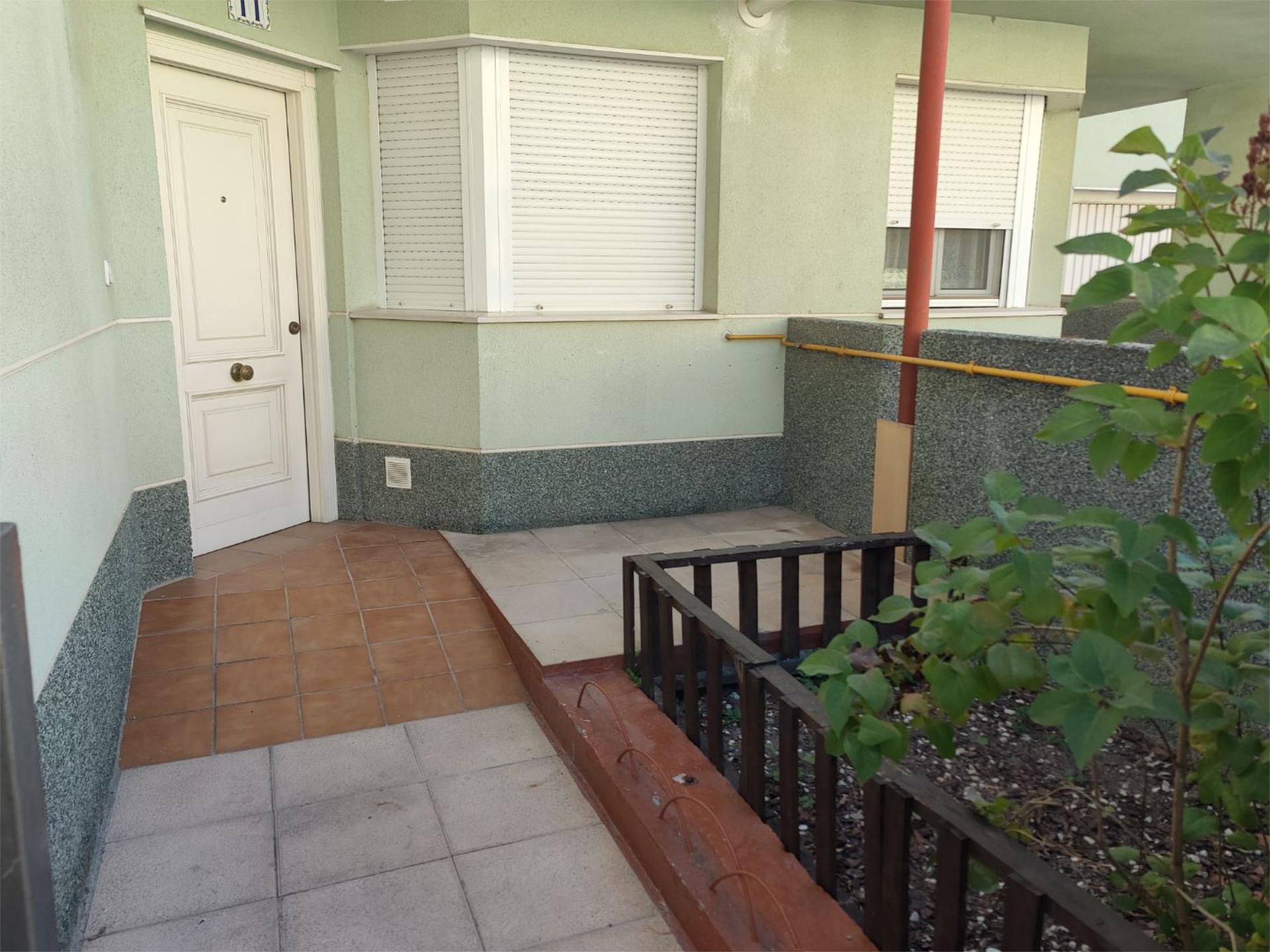 Single-family semi-detached for sale in Calle Silo, 11, Santovenia de Pisuerga Balcony of Single-family semi-detached for sale in Santovenia de Pisuerga with Heating, Private garden and Storage room