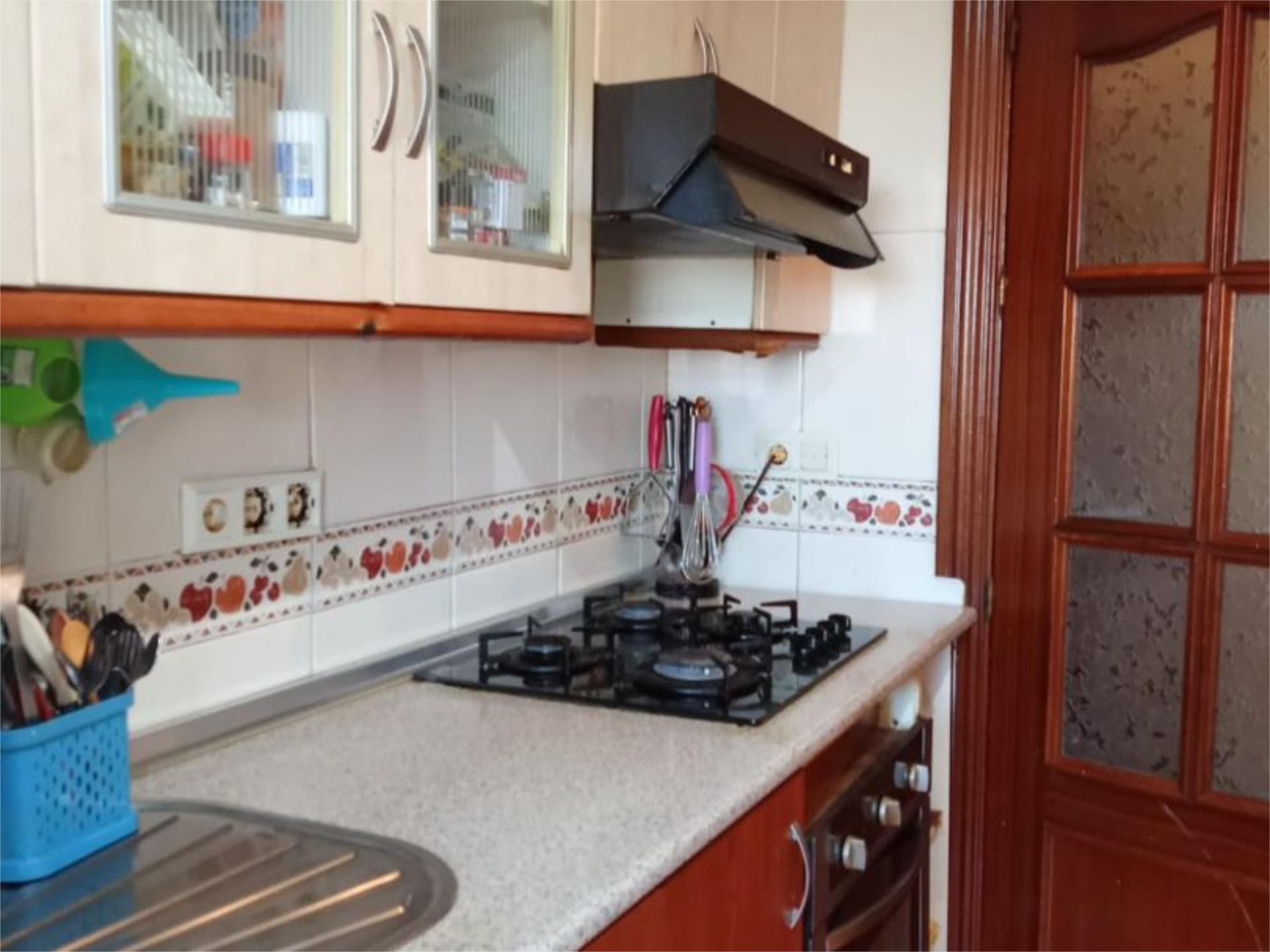 Cocina de Piso en venta en  Granada Capital con Aire acondicionado, Terraza y Balcón