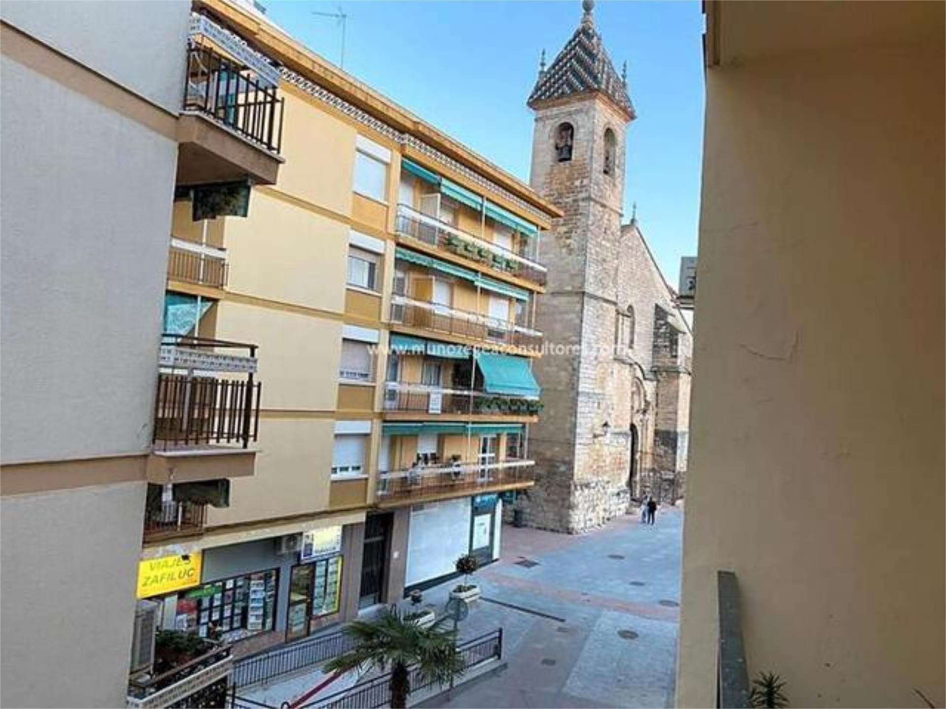 Vista exterior de Trastero de alquiler en Lucena