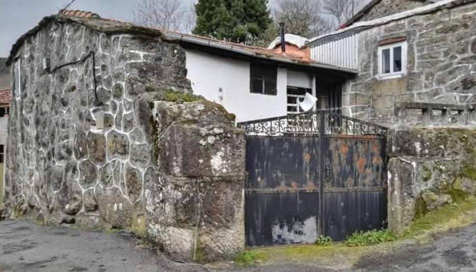 Single-family semi-detached for sale in Rúa Pombal, 37, Bande, Ourense - image 1 Photo 1 of Single-family semi-detached for sale in Rúa Pombal, 37, Bande, Ourense