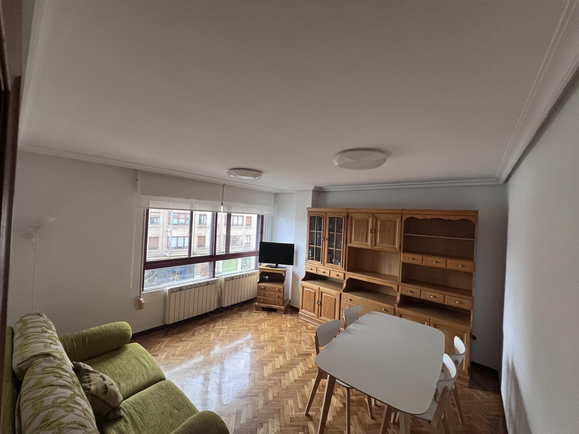 Flat to rent in Calle Juan Ramon Jimenez, 11, Centro Living room of Flat to rent in Palencia Capital with Heating, Parquet flooring and Furnished