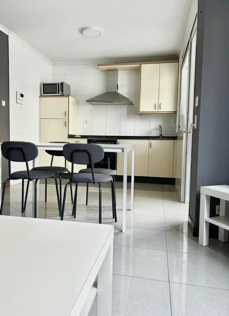 Apartments for rent in Avenida de Magoi, Acea de Olga - Augas Férreas Kitchen of Apartments for rent in Lugo with Heating, Furnished and Video intercom