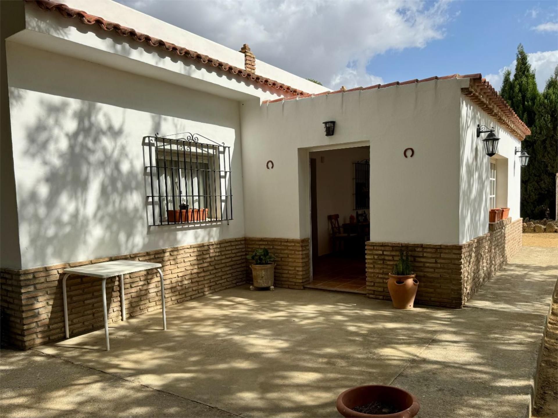 Finca rústica en venda en Puerto Real amb Jardí privat, Traster i Moblat