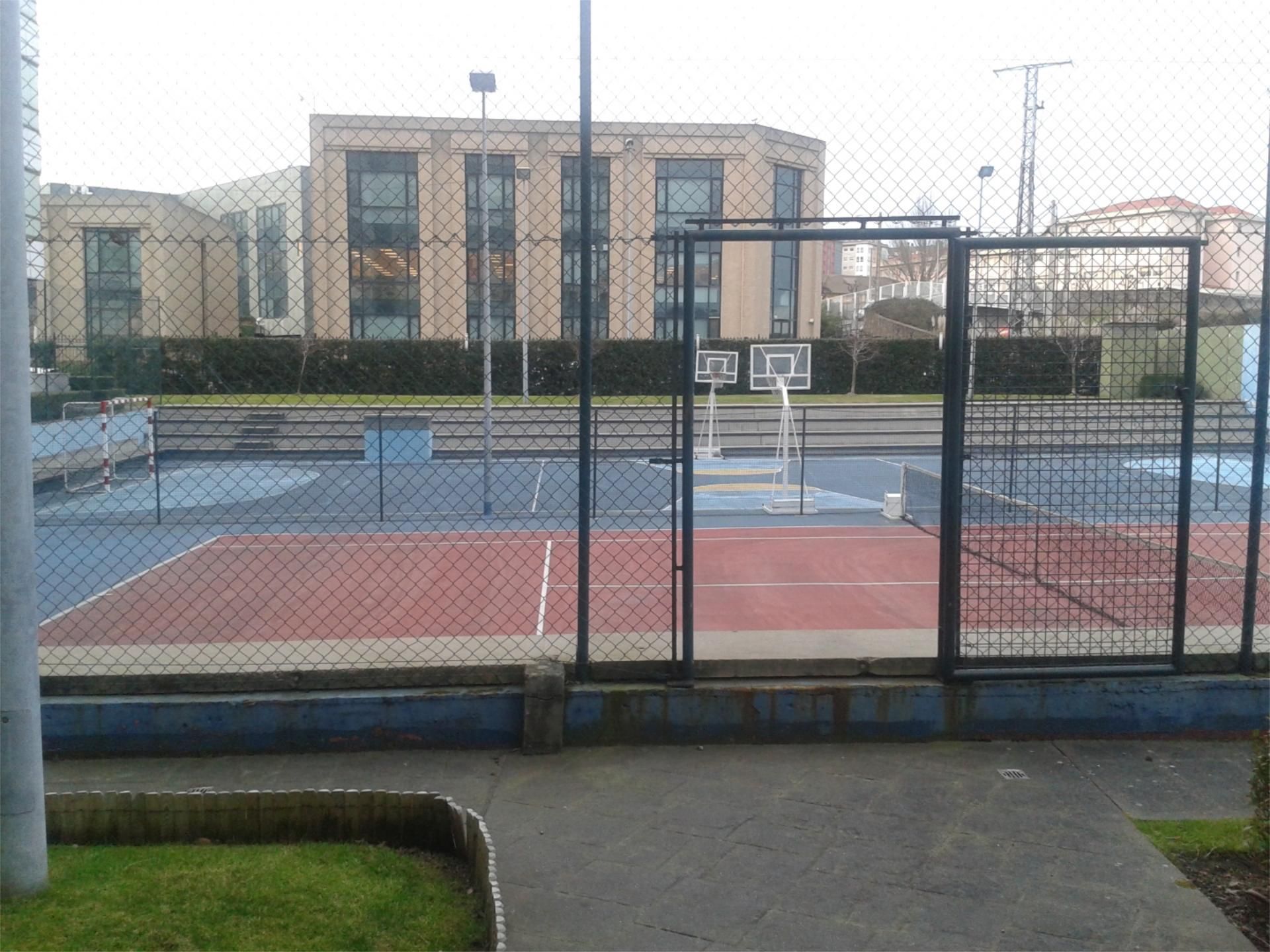 Viviendas y casas de alquiler con ascensor baratas en A Coruña - Main Image