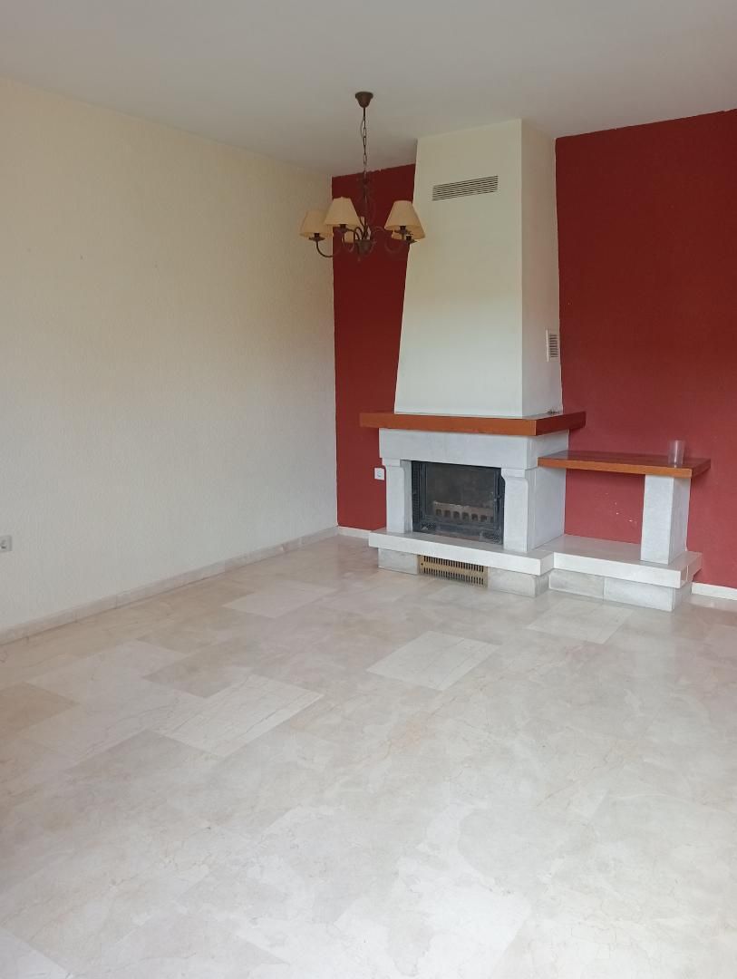 Flat for sale in Calle Ávila, 27, Madre de Dios Living room of Flat for sale in Jerez de la Frontera with Air Conditioner and Terrace