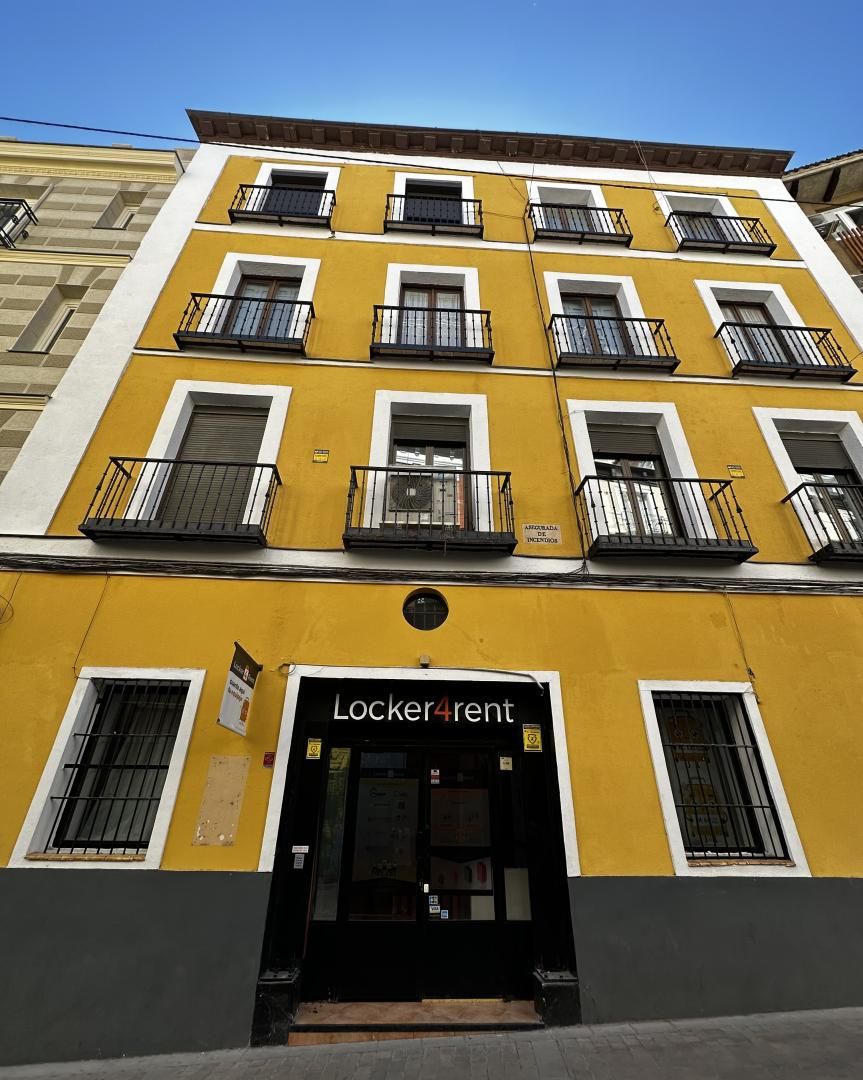 Traster de lloguer a Calle de Moratín, 6, Cortes - Huertas Vista exterior de Traster de lloguer en Madrid Capital