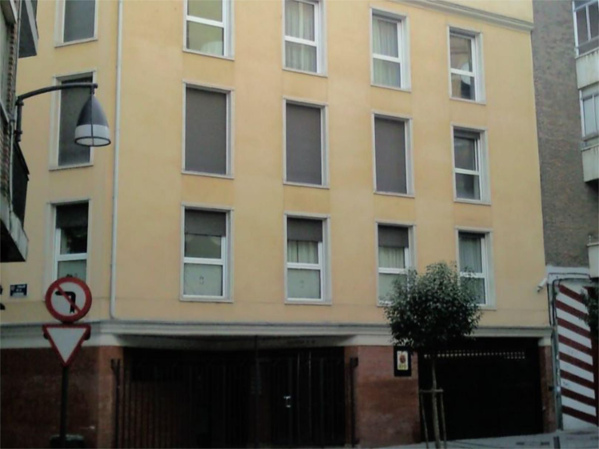 Exterior view of Duplex to rent in Valladolid Capital  with Air Conditioner and Terrace