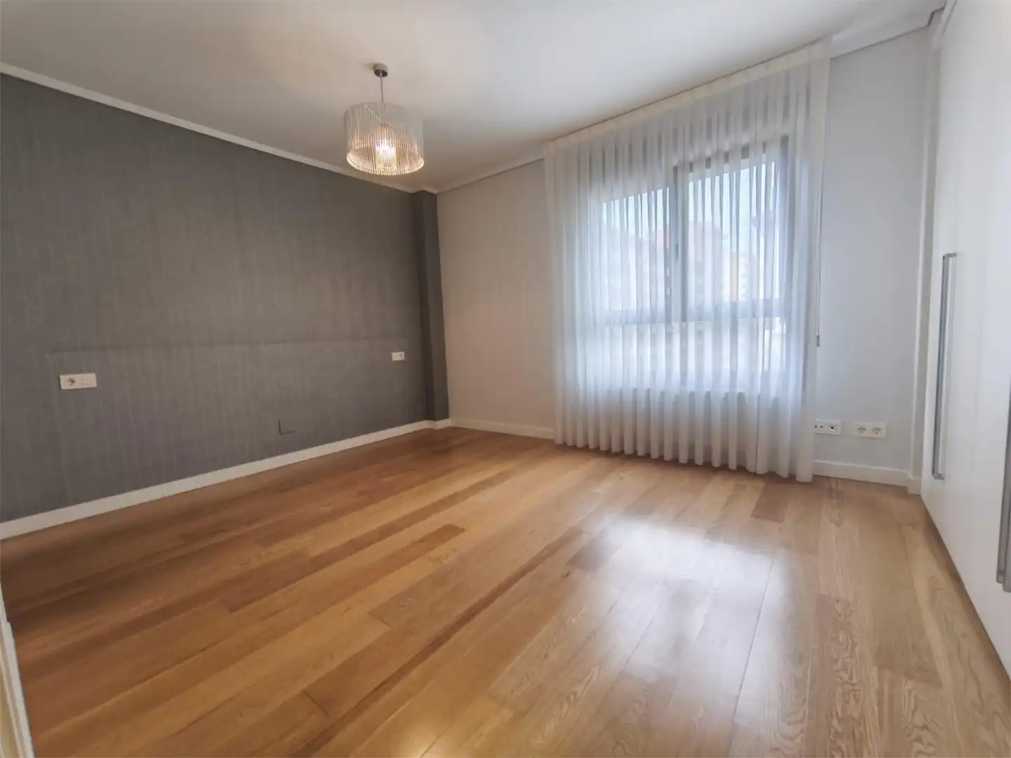 Wohnung zum Verkauf in Juan Bautista Uriarte Kalea, 51, Galdakao Schlafzimmer von Wohnung zum Verkauf in Galdakao mit Balkon
