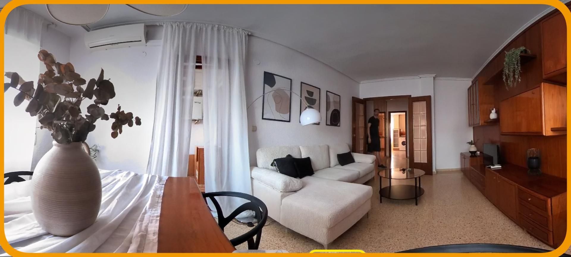 Sala de estar de Piso en venta en Castellón de la Plana / Castelló de la Plana con Calefacción, Amueblado y Parking comunitario