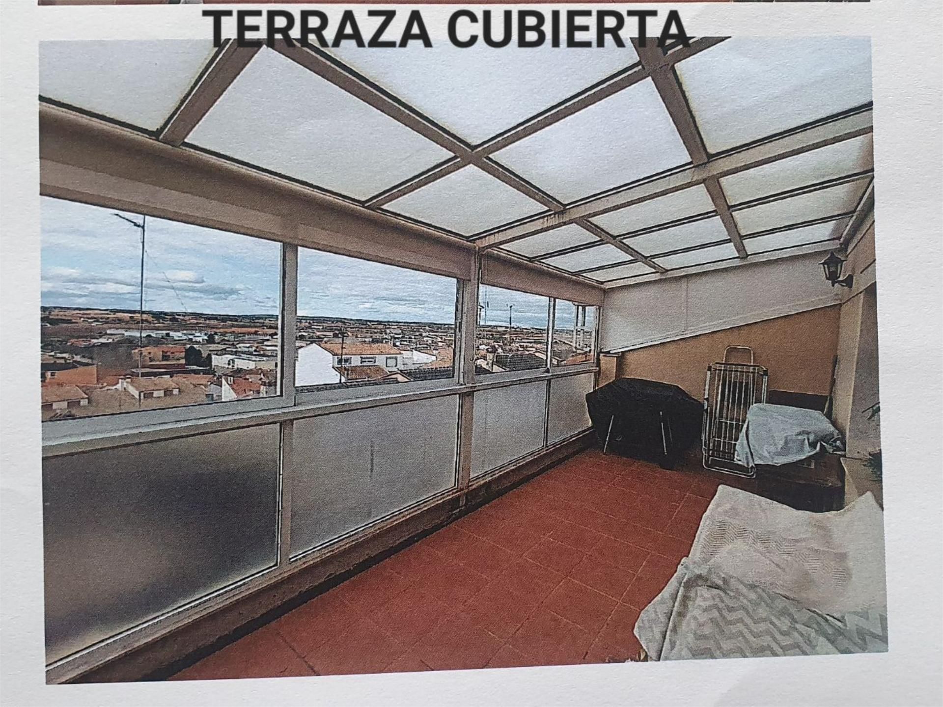 Piso en venta en Calle San Pedro, 2, Iniesta Terraza de Piso en venta en Iniesta con Aire acondicionado, Calefacción y Terraza