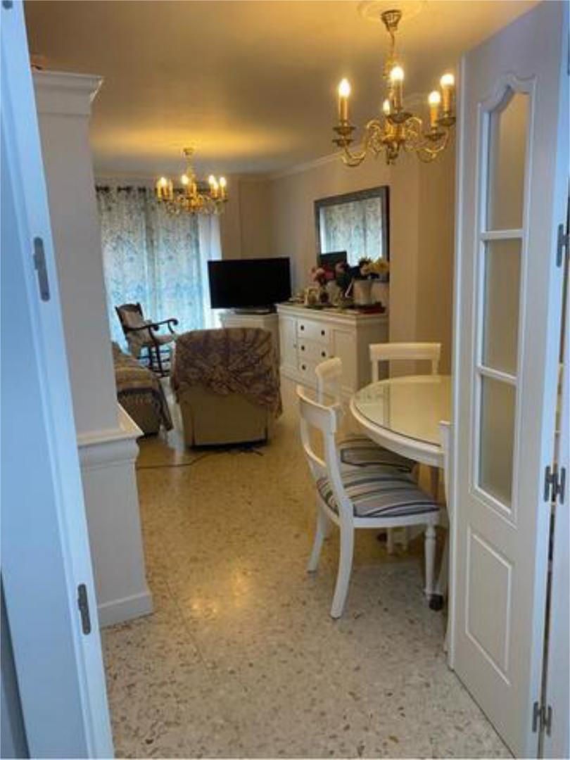 Menjador de Pis de lloguer en  Cádiz Capital amb Moblat