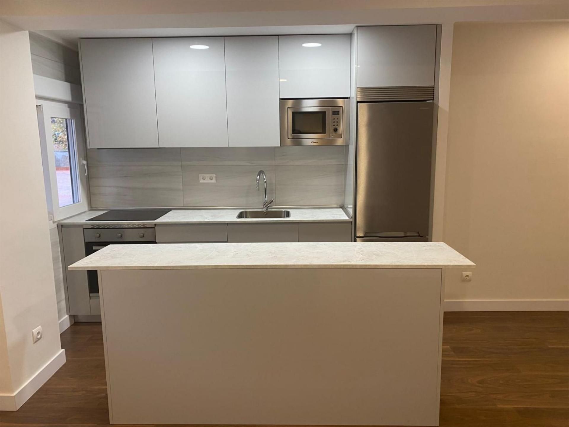 Cocina de Piso en venta en  Madrid Capital