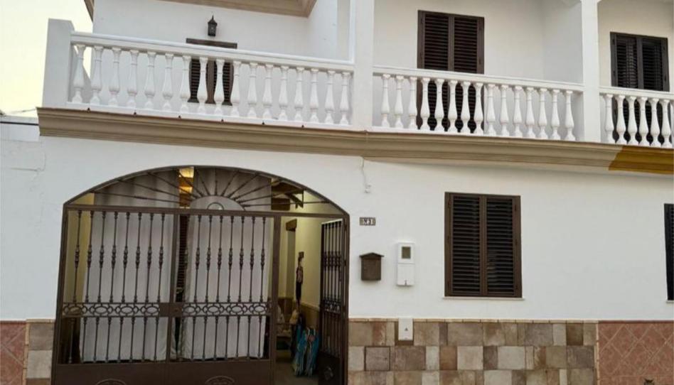 Casa adosada en venda a Calle Valdés Leal, 3, Tocina, Sevilla - imatge 1 Foto 1 de Casa adosada en venda a Calle Valdés Leal, 3, Tocina, Sevilla