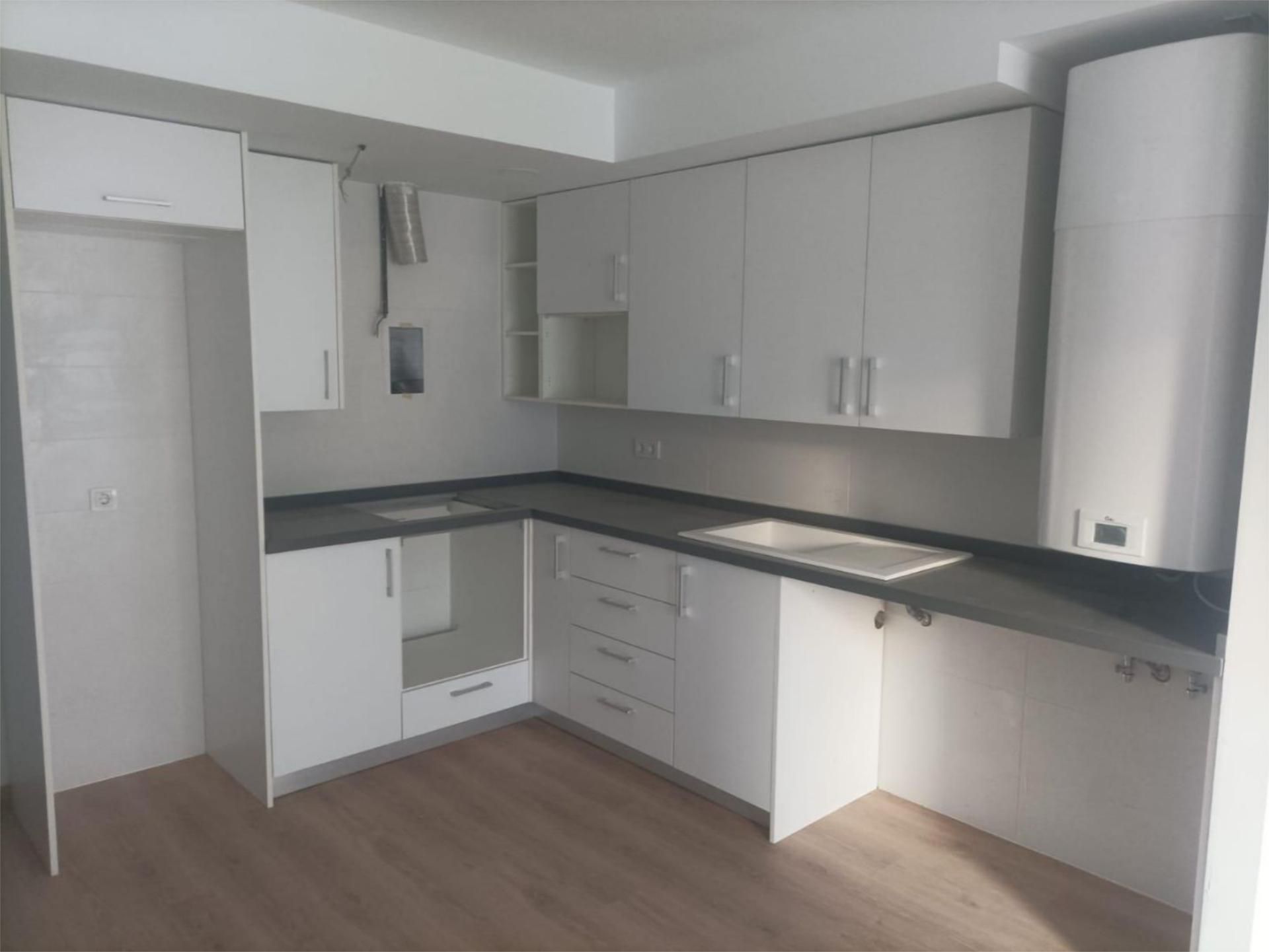 Cocina de Piso de alquiler en Benicasim / Benicàssim con Aire acondicionado y Amueblado