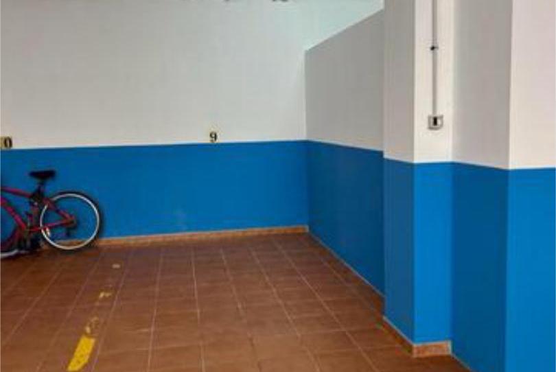 Garage to rent in Corralejo, Las Palmas - image 1 Photo 1 of Garage to rent in Corralejo, Las Palmas