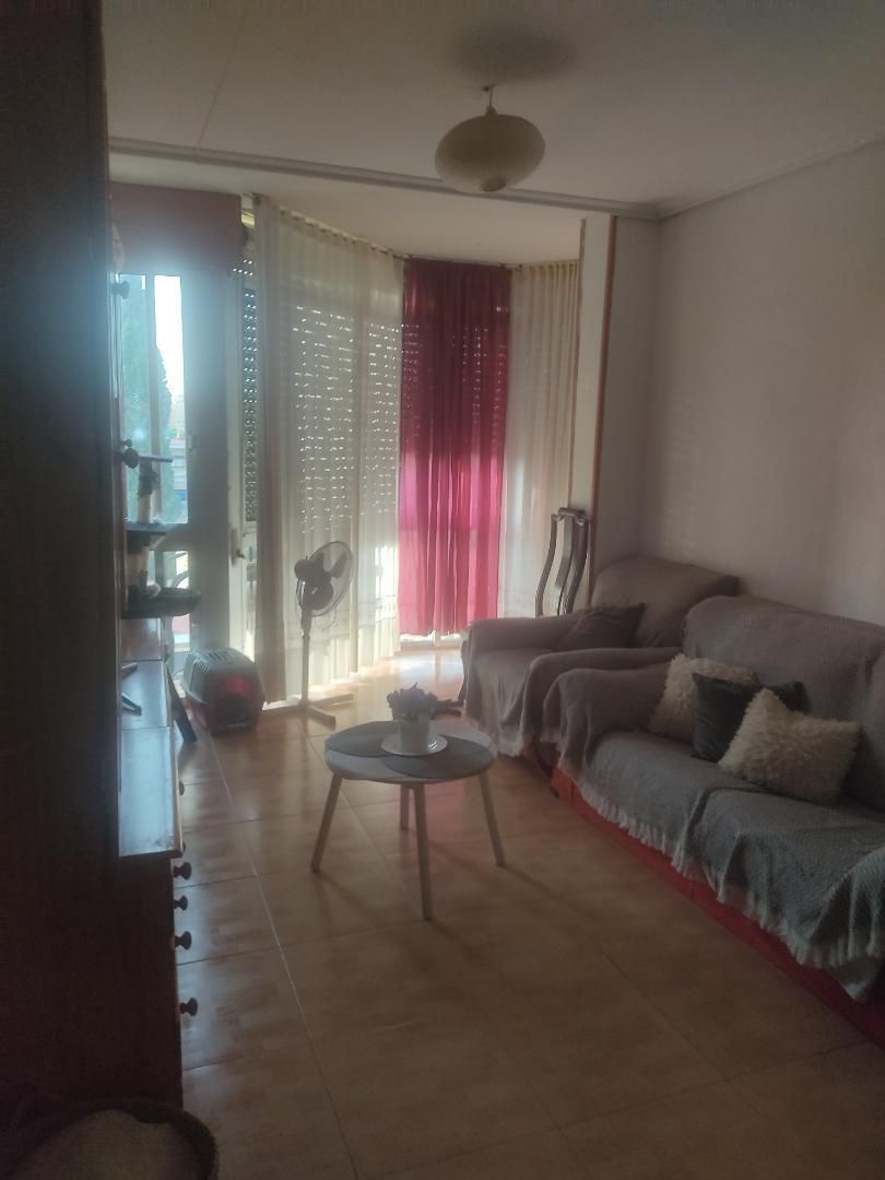 Sala d'estar de Àtic en venda en  Sevilla Capital amb Aire condicionat