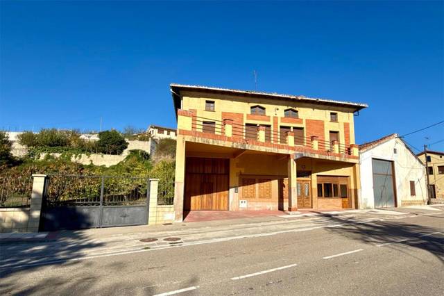 Casa-chalet en Venta en Calle Carretera Trespaderne, 12 en Valle de Tobalina