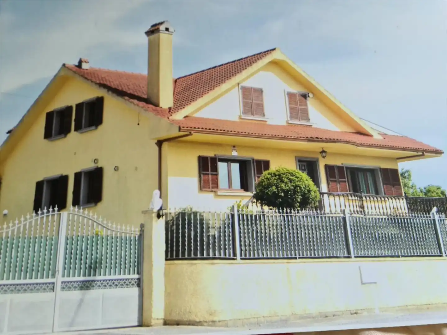 Wohnung zum Verkauf in Baris, 113, Carballo Außenansicht von Wohnung zum Verkauf in Carballo mit Heizung, Privatgarten und Terrasse
