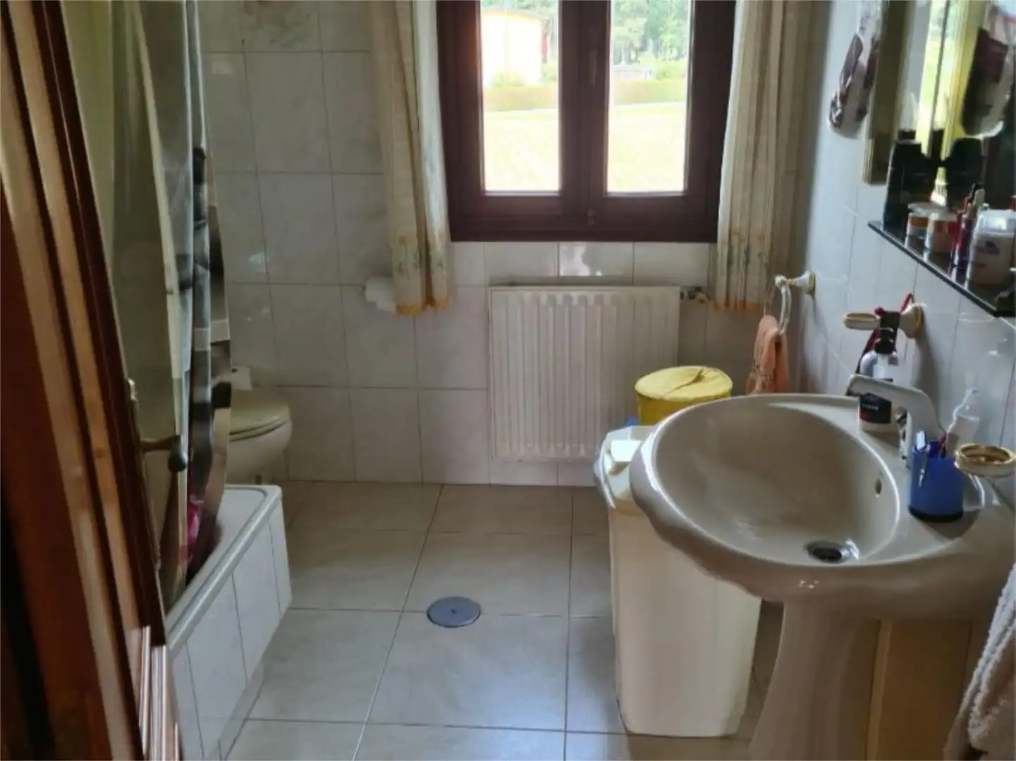 Wohnung zum Verkauf in Baris, 113, Carballo Badezimmer von Wohnung zum Verkauf in Carballo mit Heizung, Privatgarten und Terrasse