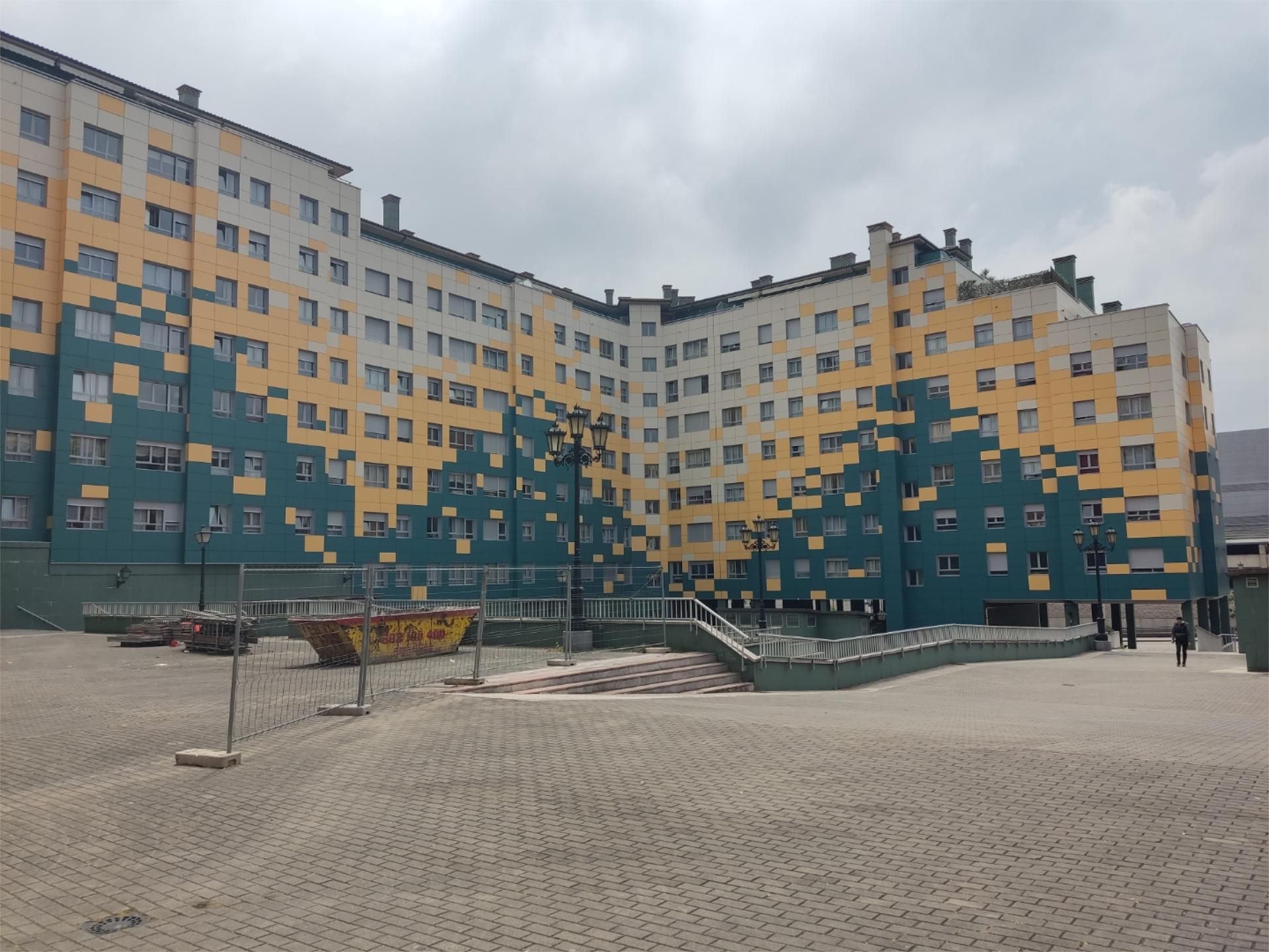 Apartament de lloguer a Avenida de Atenas, 3, HUCA - La Cadellada