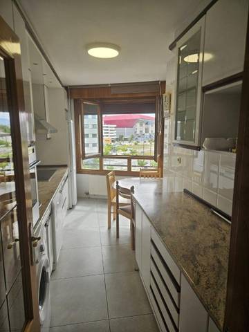 Piso en Venta en Calle Valle de Aranguren, 107 en Arrosadia