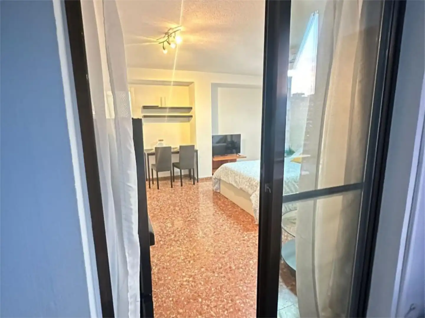 Habitación de Piso para compartir en Valencia con Aire acondicionado, Calefacción y Terraza
