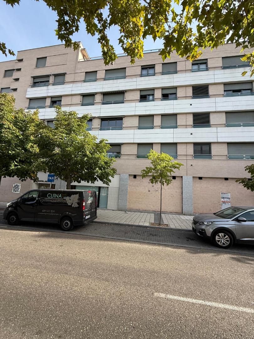 Exterior view of Flat to rent in Valladolid Capital  with Heating, Private garden and Parquet flooring