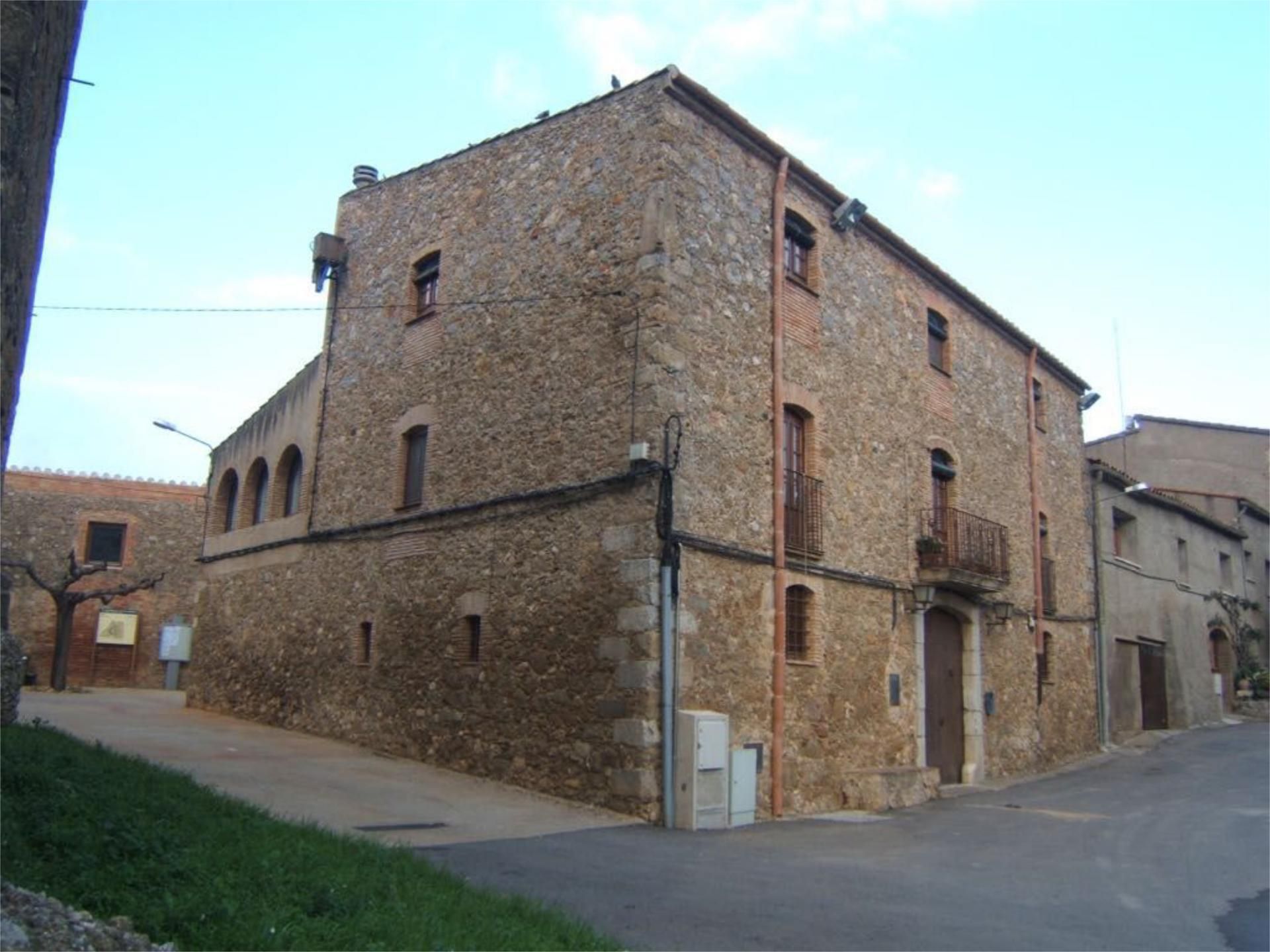 Exterior view of Country house to rent in La Tallada d'Empordà