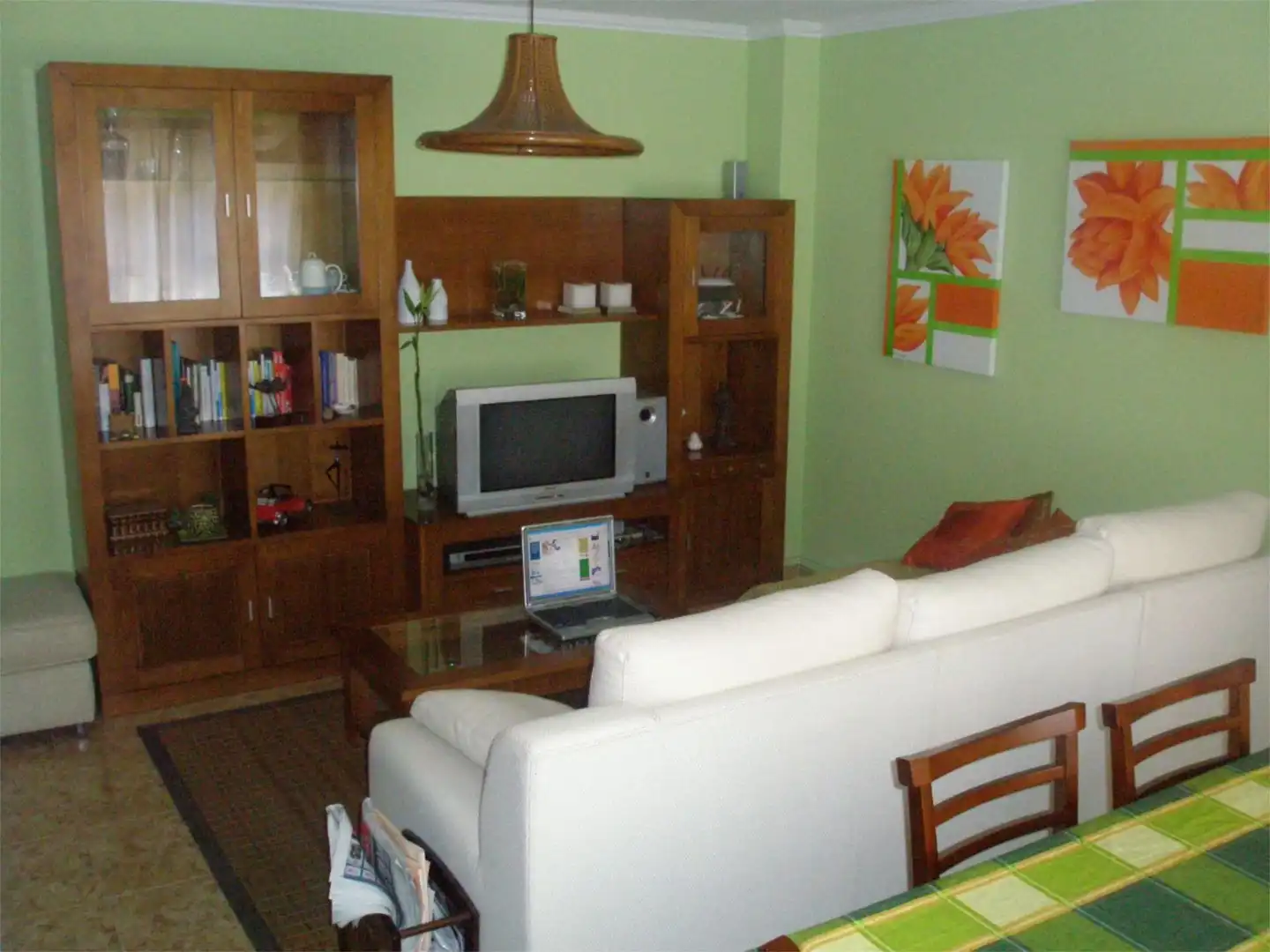 Maisonette zum Verkauf in Calle Los Olmos, 16, Bulevar - Plaza Castilla Wohnzimmer von Maisonette zum Verkauf in Azuqueca de Henares mit Klimaanlage und Balkon