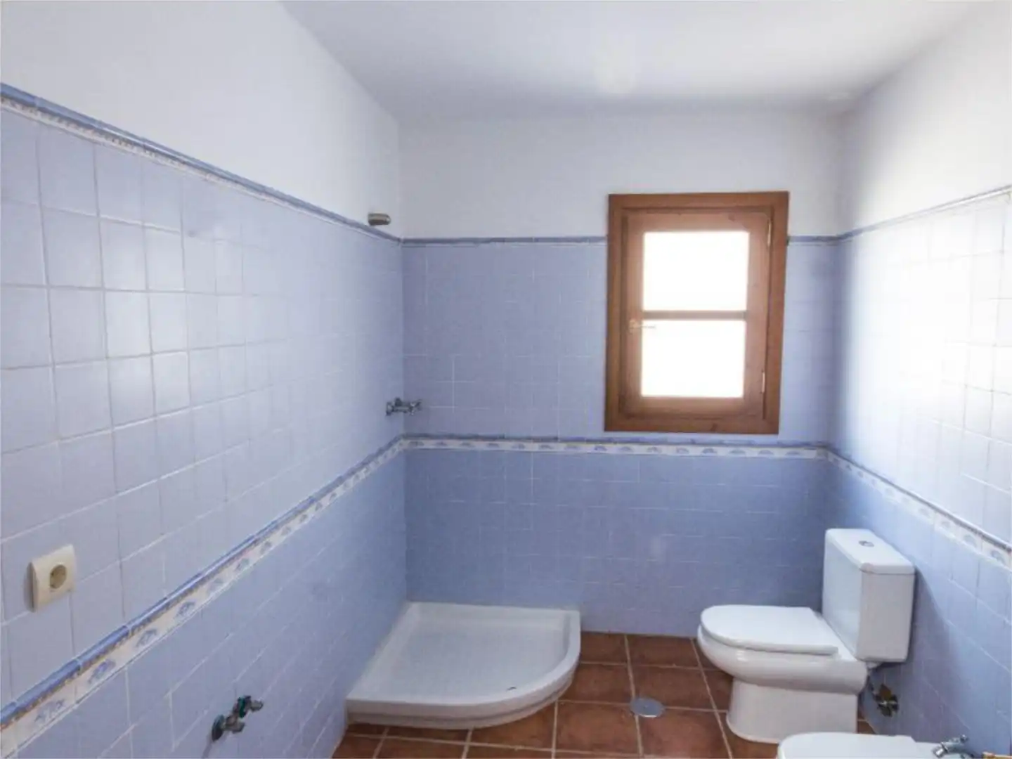 Casa o xalet en venda a Calle de los Alamos, 1, Dúdar Bany de Casa o xalet en venda en Dúdar amb Jardí privat, Terrassa i Piscina