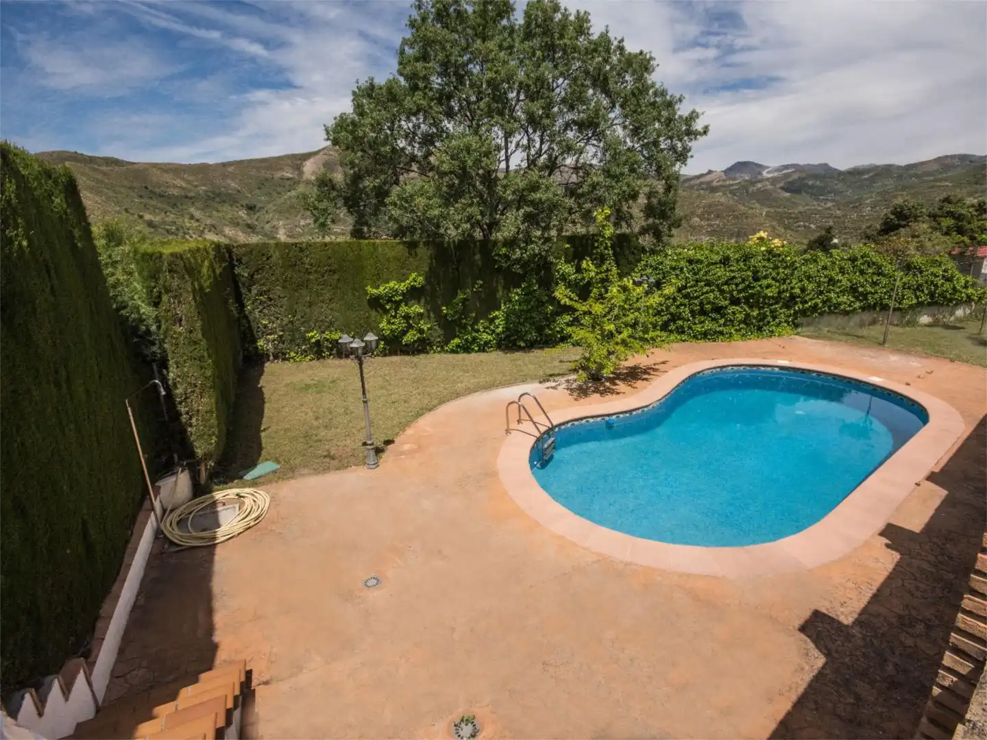 Casa o xalet en venda a Calle de los Alamos, 1, Dúdar Piscina de Casa o xalet en venda en Dúdar amb Jardí privat, Terrassa i Piscina