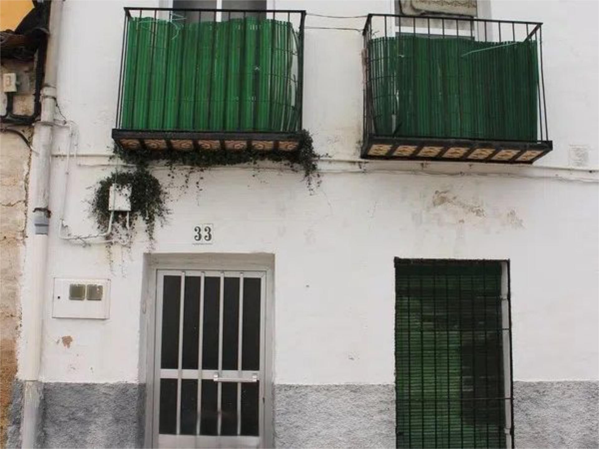 Vista exterior de Piso en venta en Santa Cruz de Paniagua con Balcón