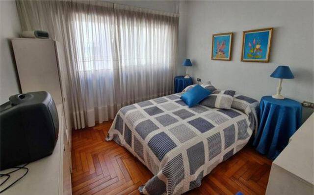 Piso en Alquiler en Casco Vello