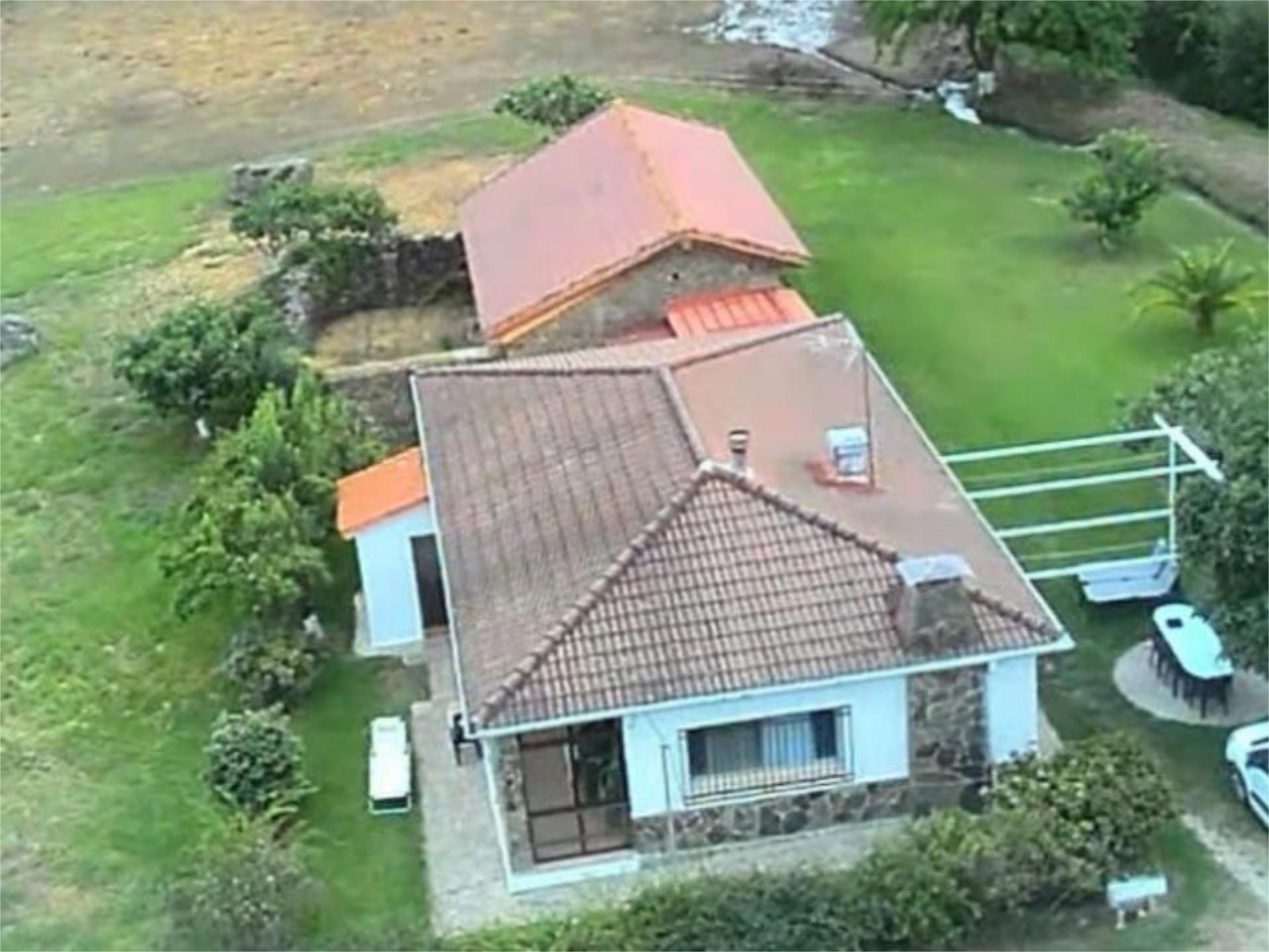 Casa o xalet en venda a Camino Viejo del Puente Romano, 42, Madrigal de la Vera Vista exterior de Casa o xalet en venda en Madrigal de la Vera