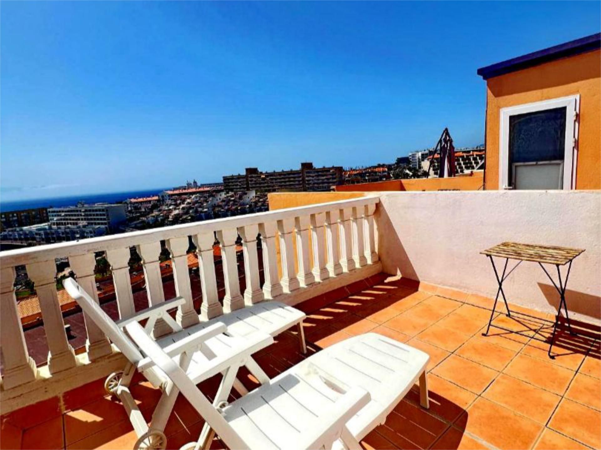 Duplex for sale in Calle la Tosca, 5, Callao Salvaje - Playa Paraíso