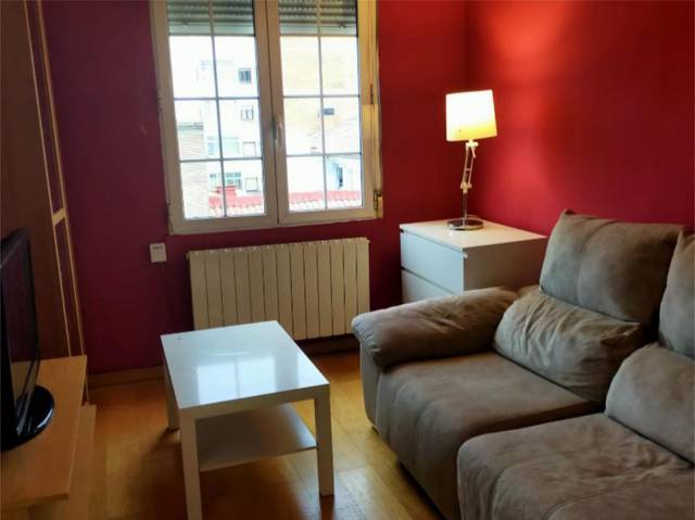 Piso en Venta en Calle del Padre Manjón, 12 en Barrio de Delicias