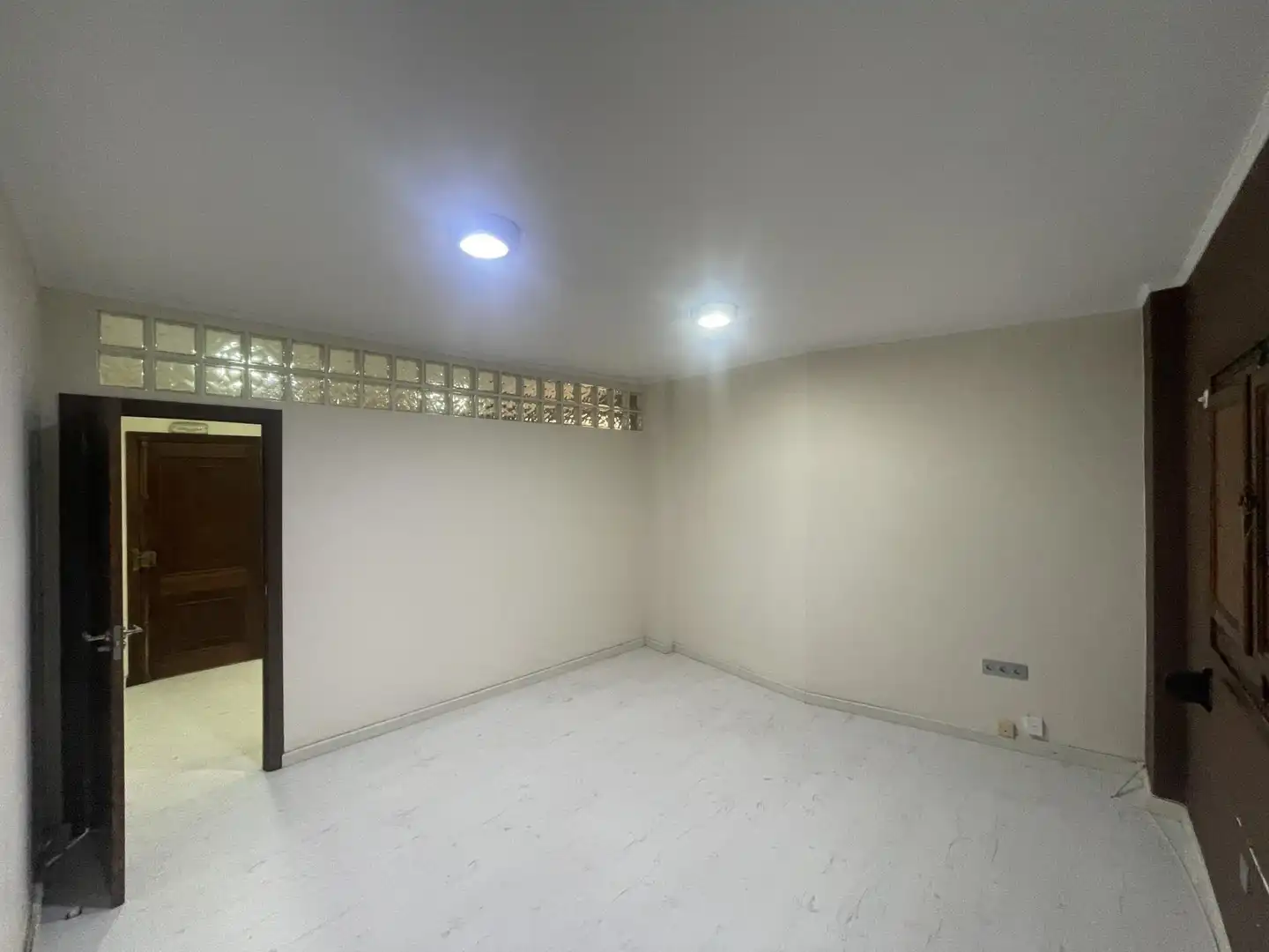 Büro zum Verkauf in Ceuta