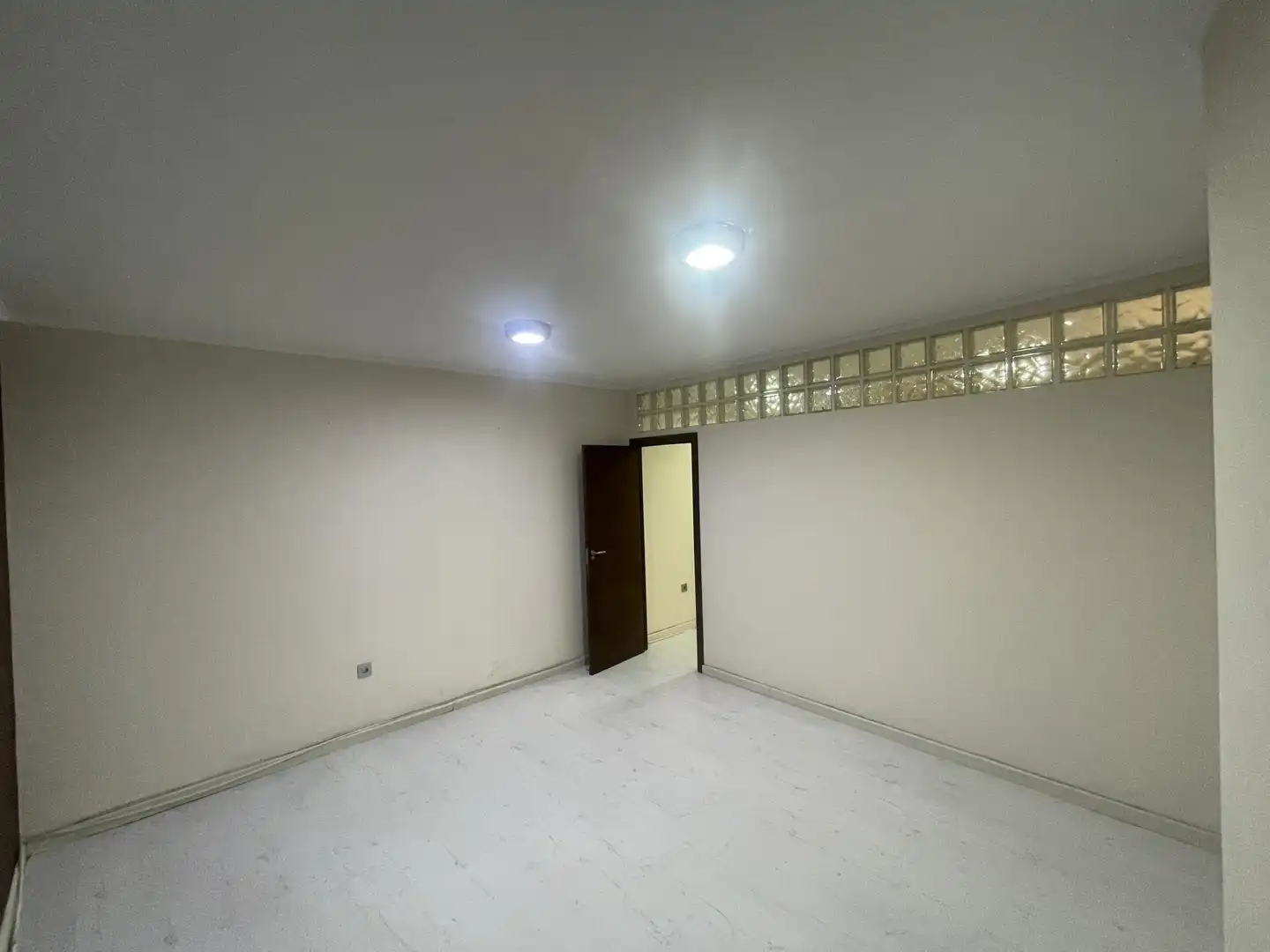 Büro zum Verkauf in Ceuta