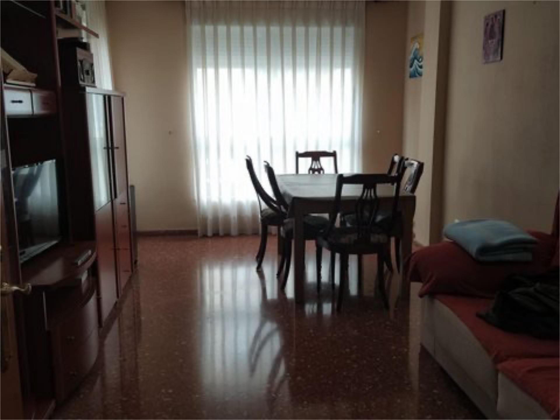 Pis de lloguer a Avinguda de Maria Ros, 6, Zona Concordia Menjador de Pis de lloguer en Burjassot amb Aire condicionat, Terrassa i Moblat