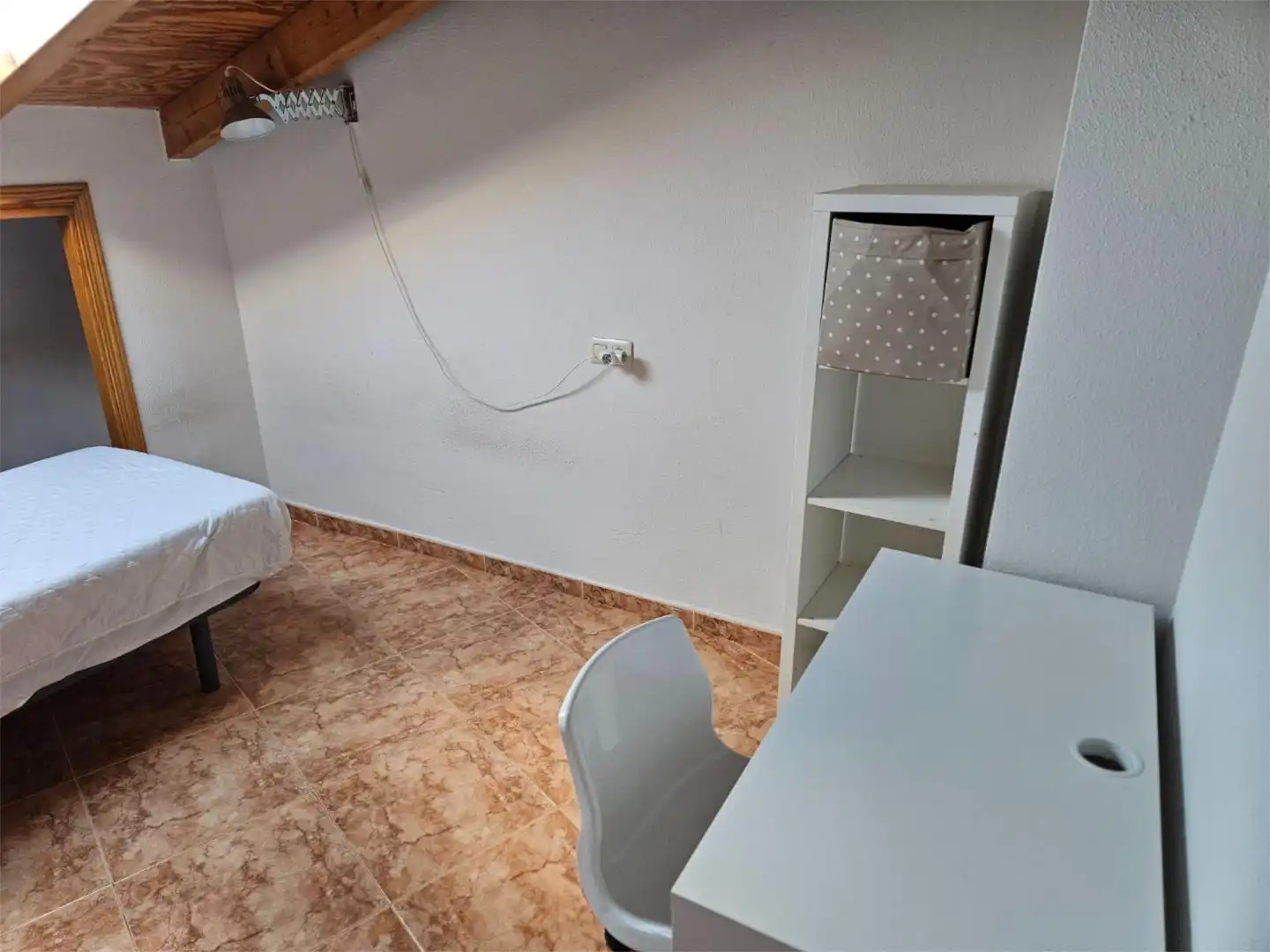 Zimmer in Plaza de la Luz, 10, Colmenarejo Schlafzimmer von Wohnung zur untervermieten in Colmenarejo mit Möbliert
