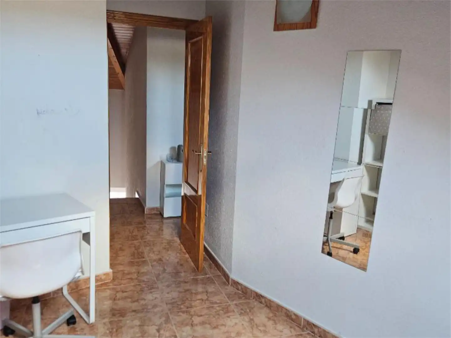 Zimmer in Plaza de la Luz, 10, Colmenarejo Wohnung zur untervermieten in Colmenarejo mit Möbliert